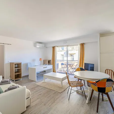 דירה Exceptional Spacious One Bedroom Flat In קאן